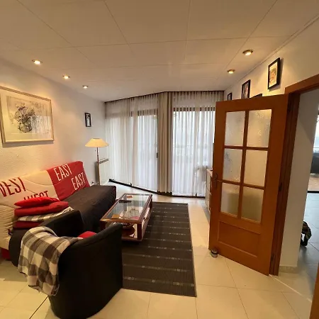 Super Apartamento Llevant 8 דירה *